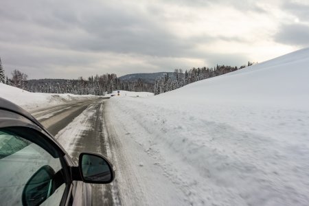 Зимнее вождение — секреты и особенности